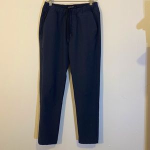 Navy colored Abercrombie & Fitch skinny taper stretch pants.